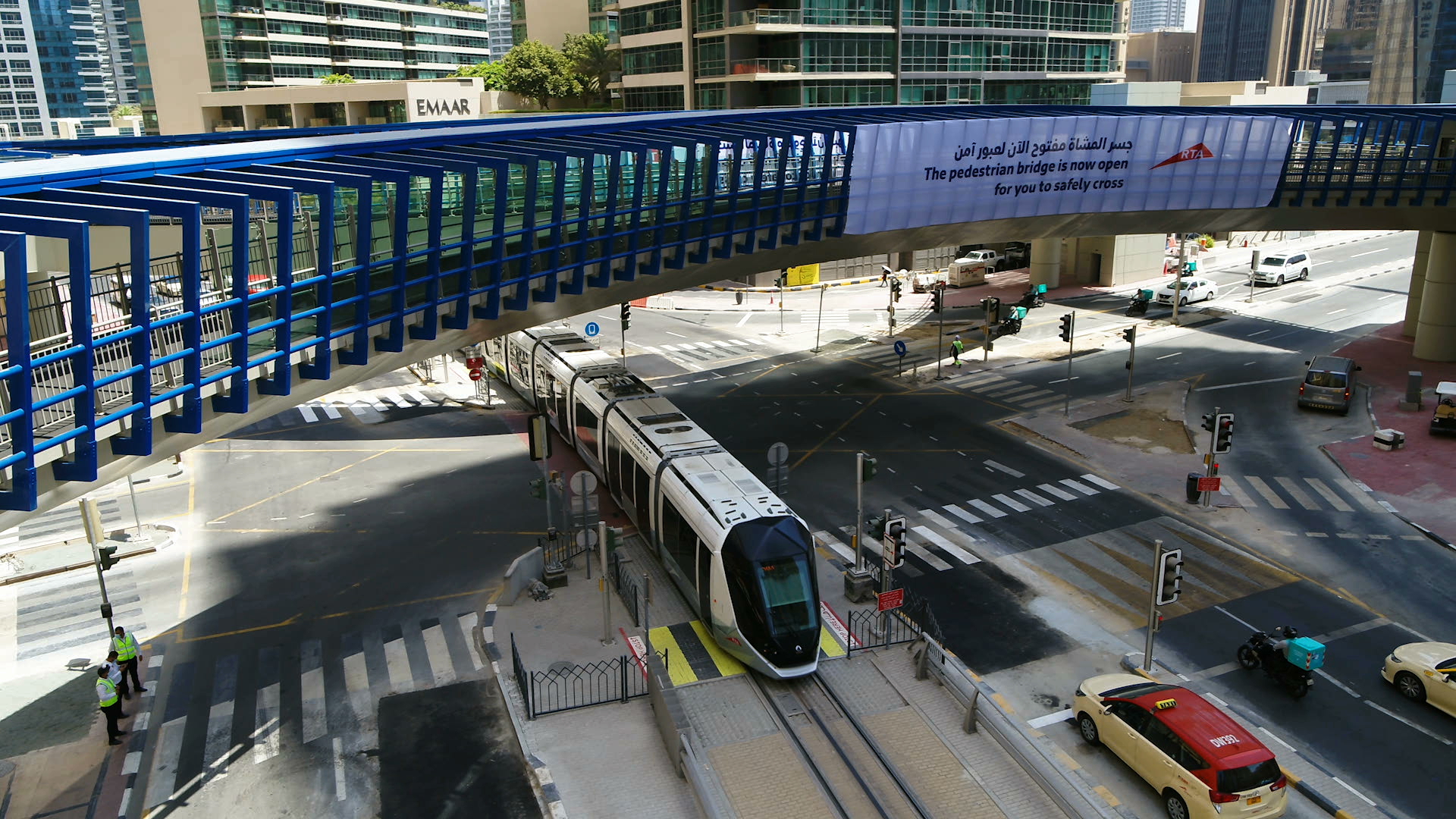 RTA opens 4-way footbridge at vital Dubai Marina junction