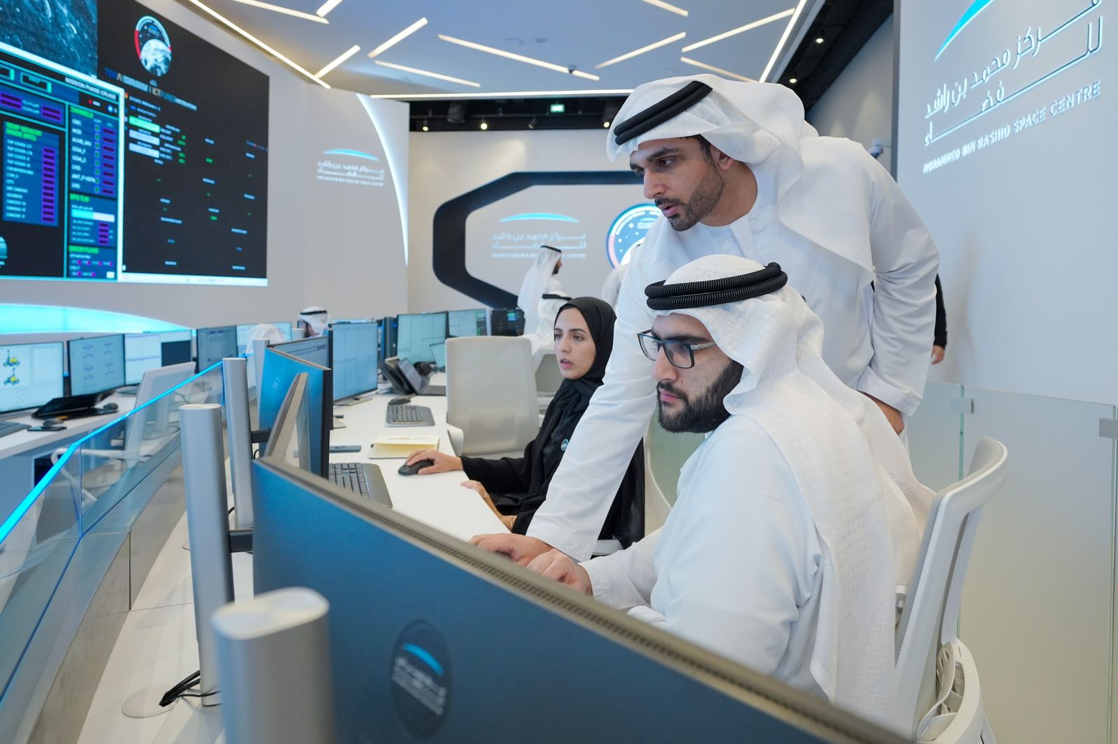 Mohammed Bin Rashid Space Centre Establishes Communication With Rashid ...