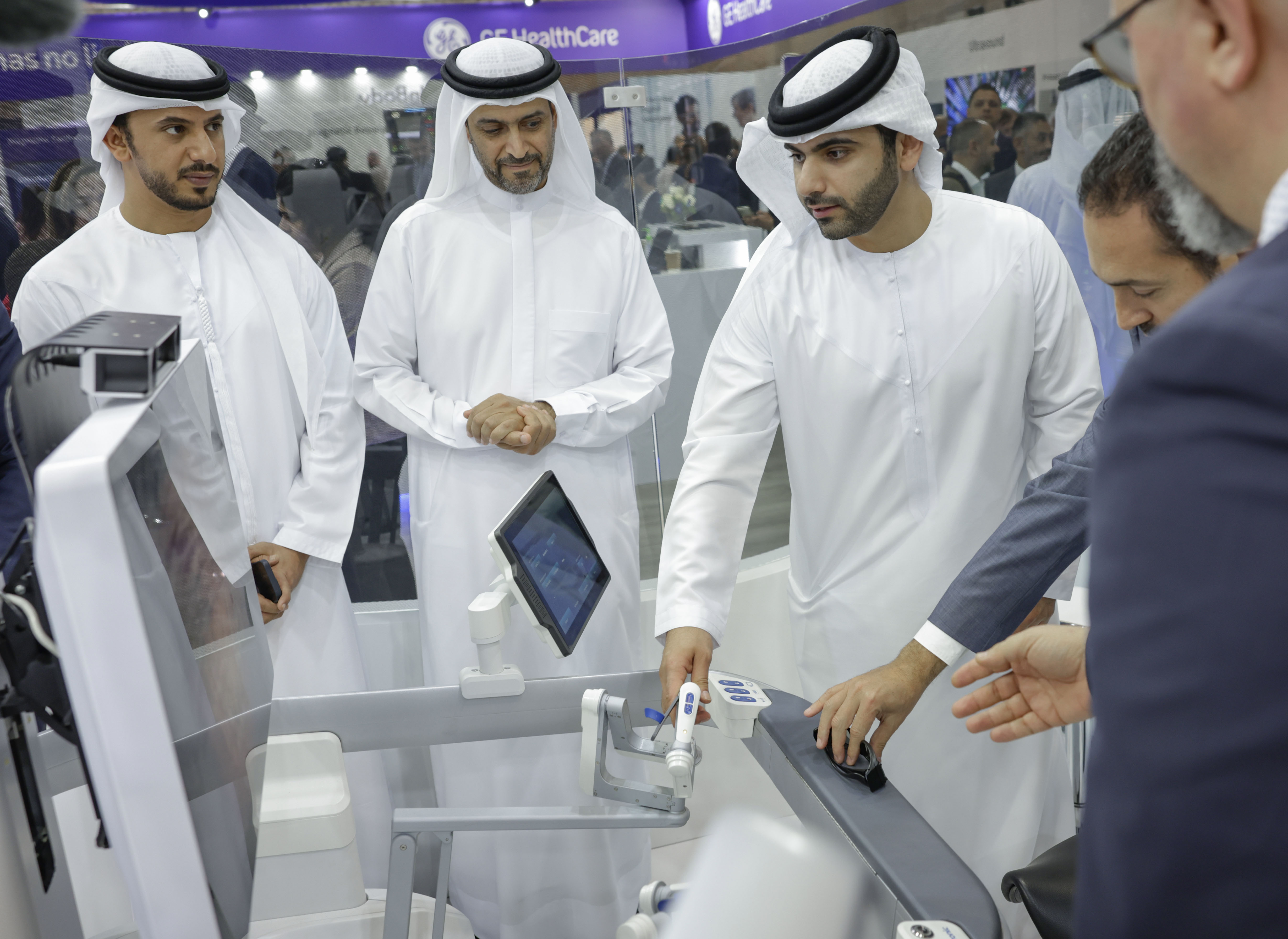 Mansoor Bin Mohammed Tours Arab Health Exhibition And Congress 2023