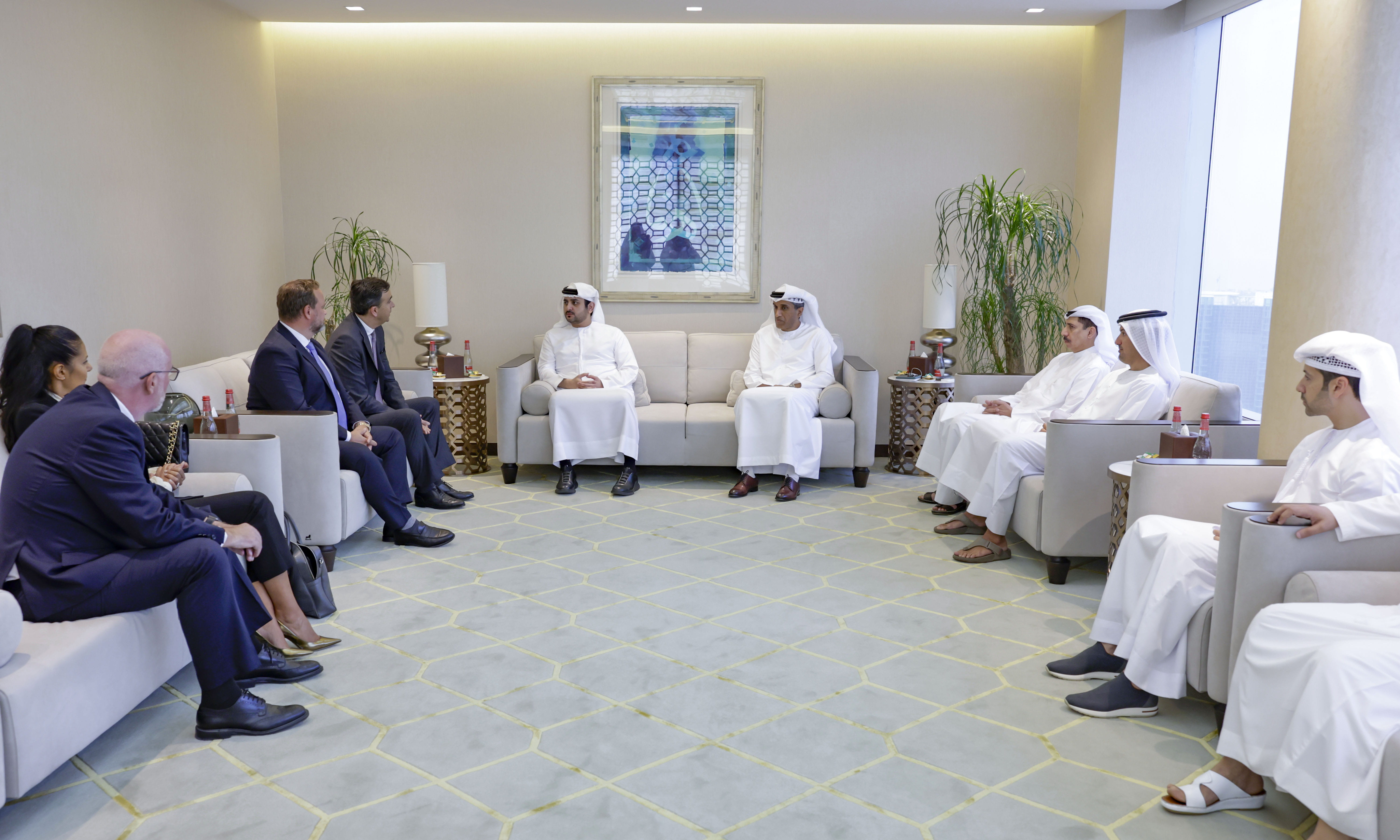 Maktoum bin Mohammed meets with President and CEO of JLL