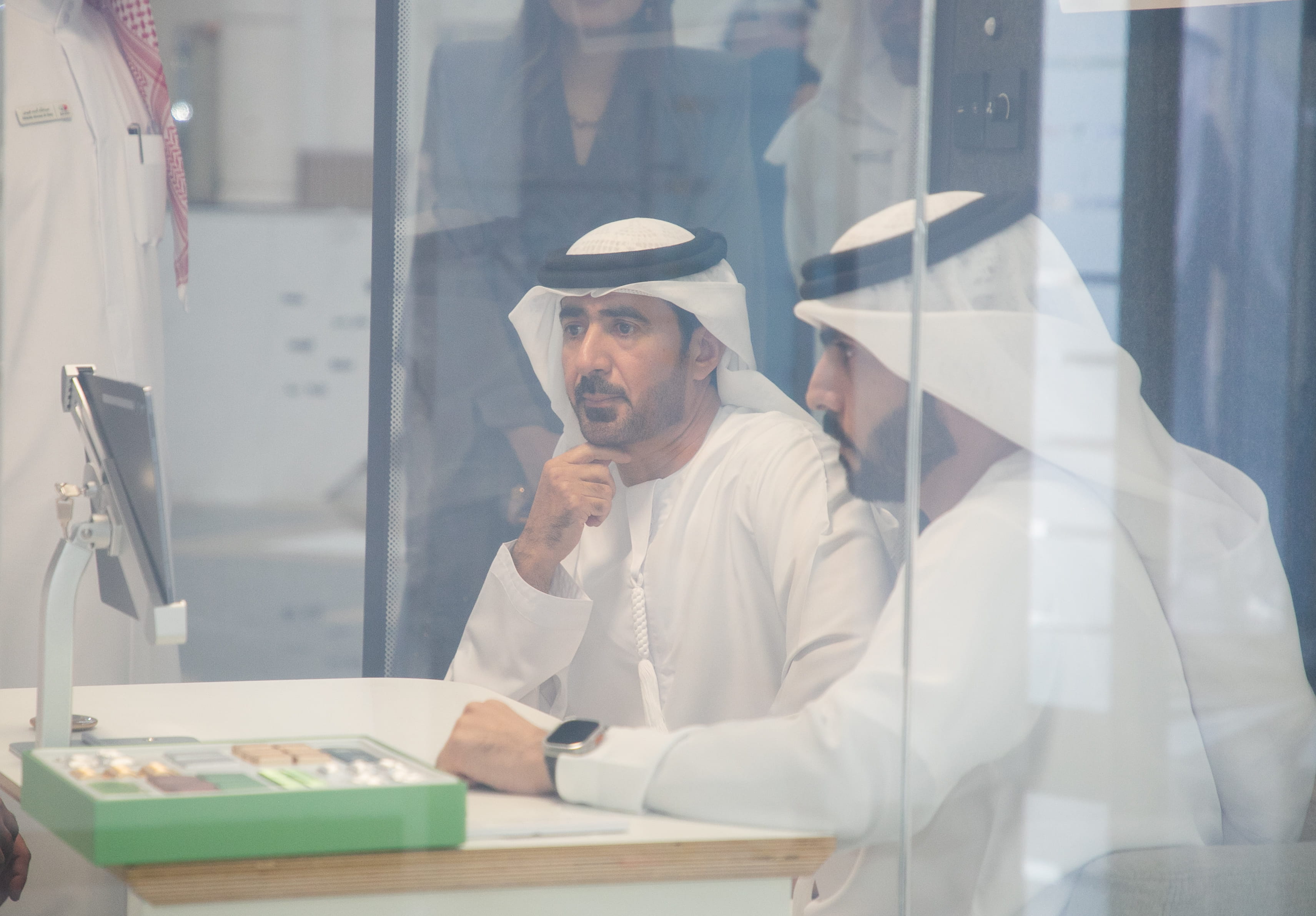 3423 Key Dubai Courts Director Inaugurates 'Smart Room,' a Key Pillar in Digital ...