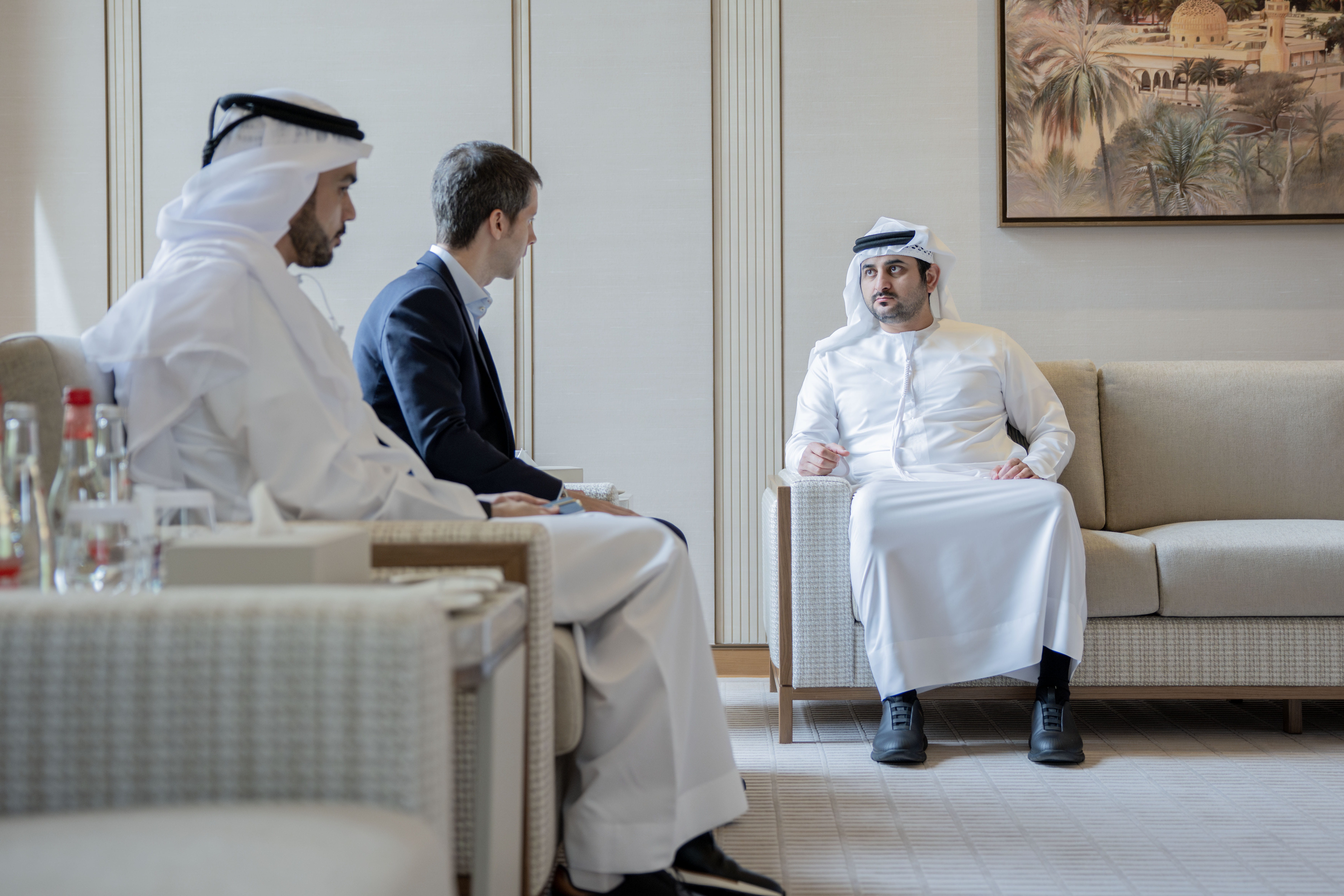 Maktoum bin Mohammed meets with President and COO of Crypto.com