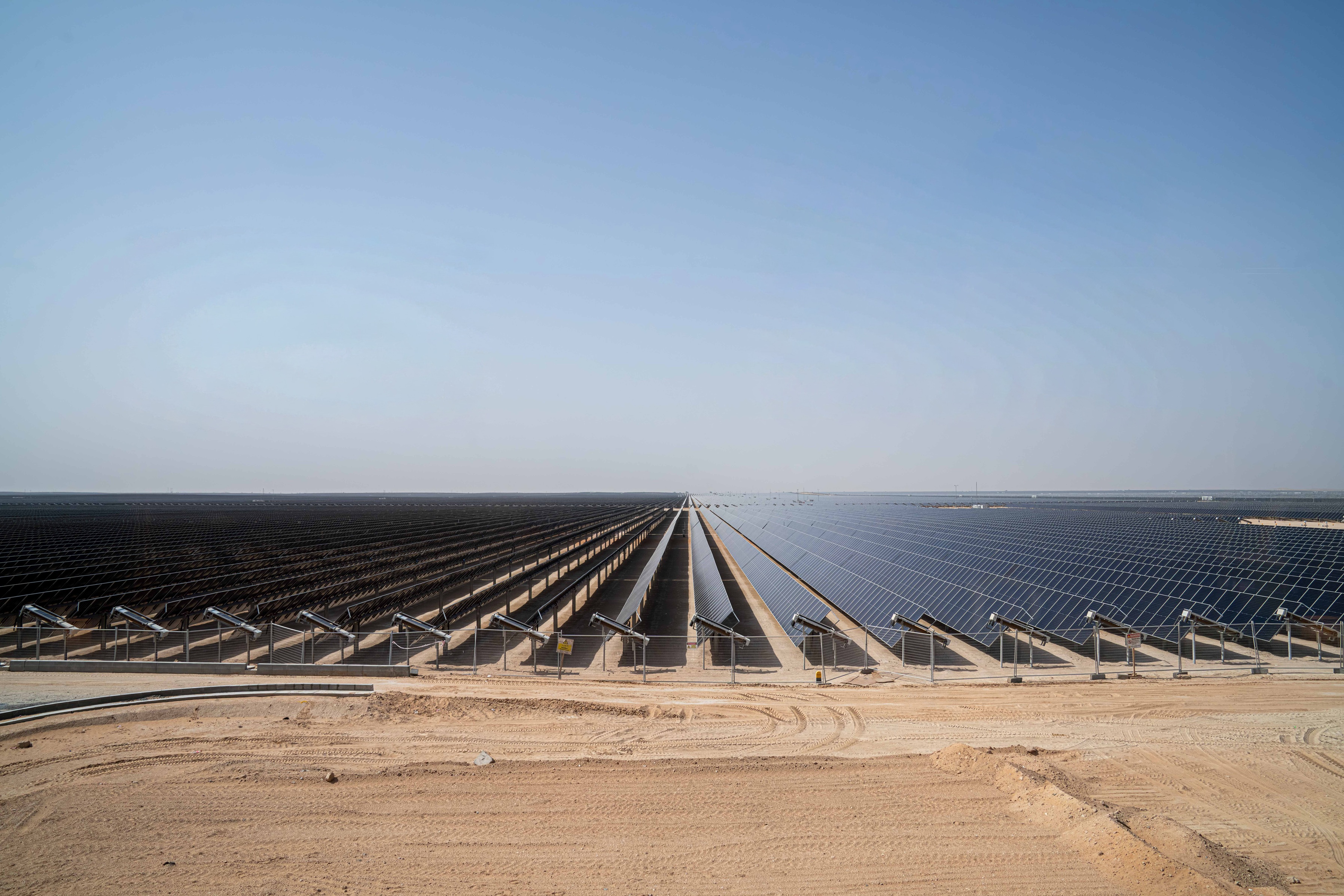 HE Saeed Mohammed Al Tayer reviews progress at the 1,800MW 6th phase of ...