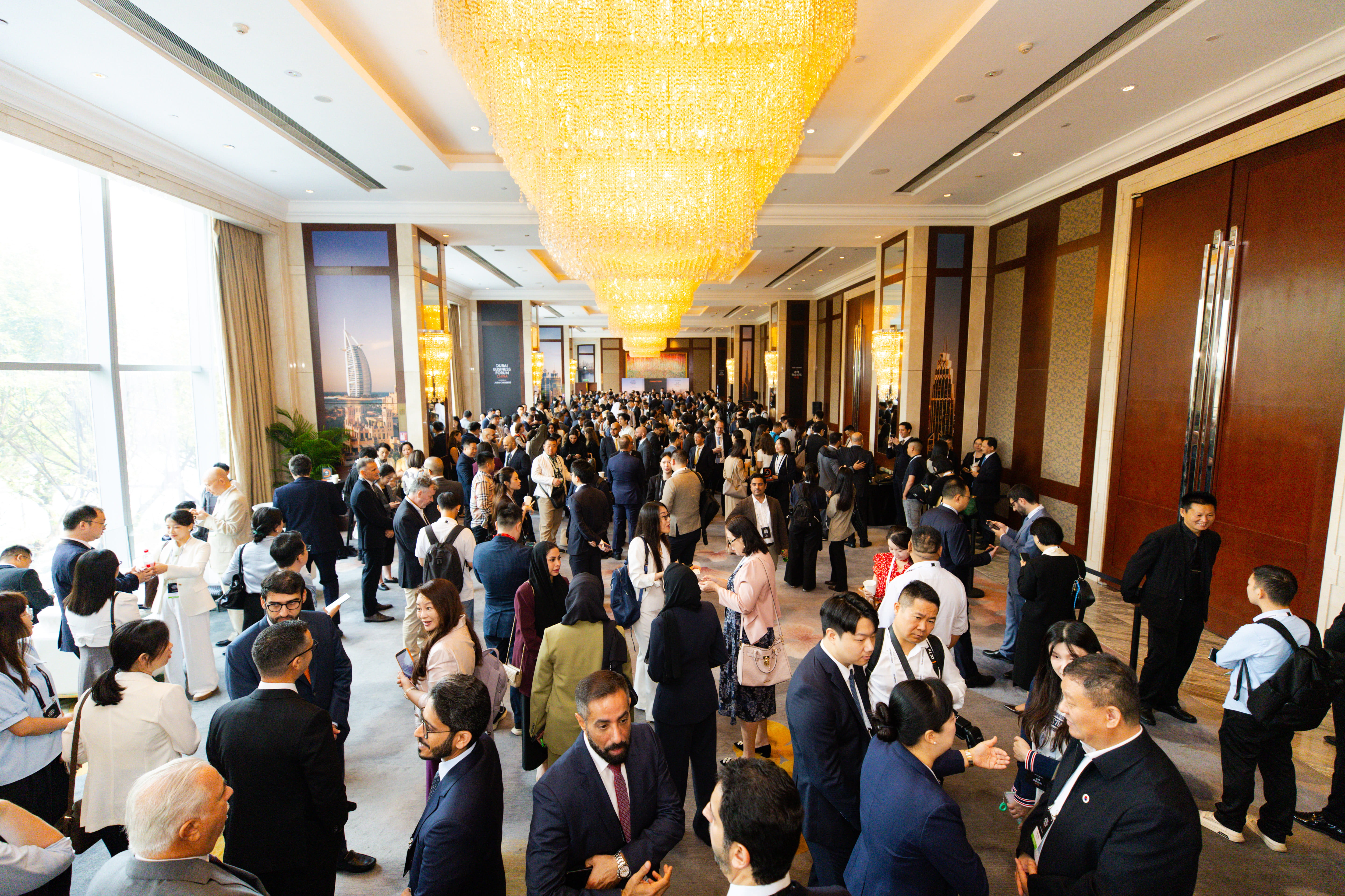 Business leaders networking at Dubai Business Forum - China in Shenzhen